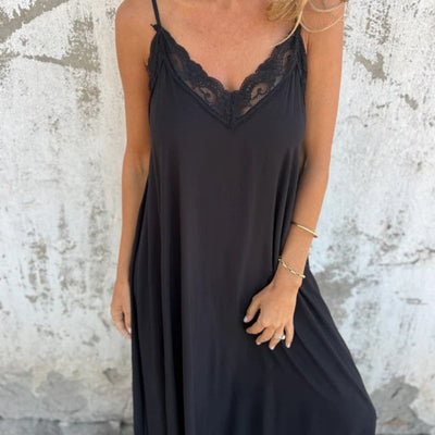 LaceAura™ Spaghetti Strap Maxi Dress