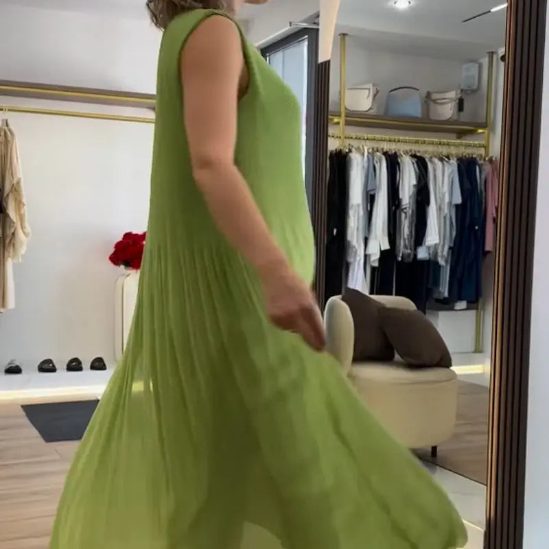Elenora™ | Sleeveless Pleated Chiffon Dress